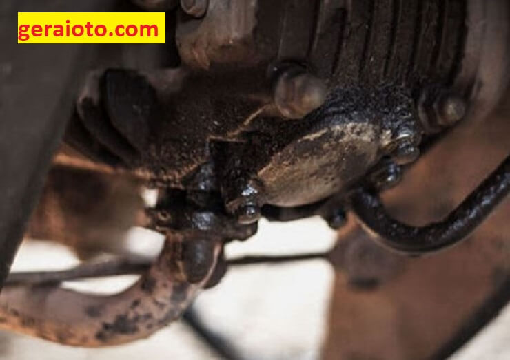 biaya perbaikan oli mesin motor rembes